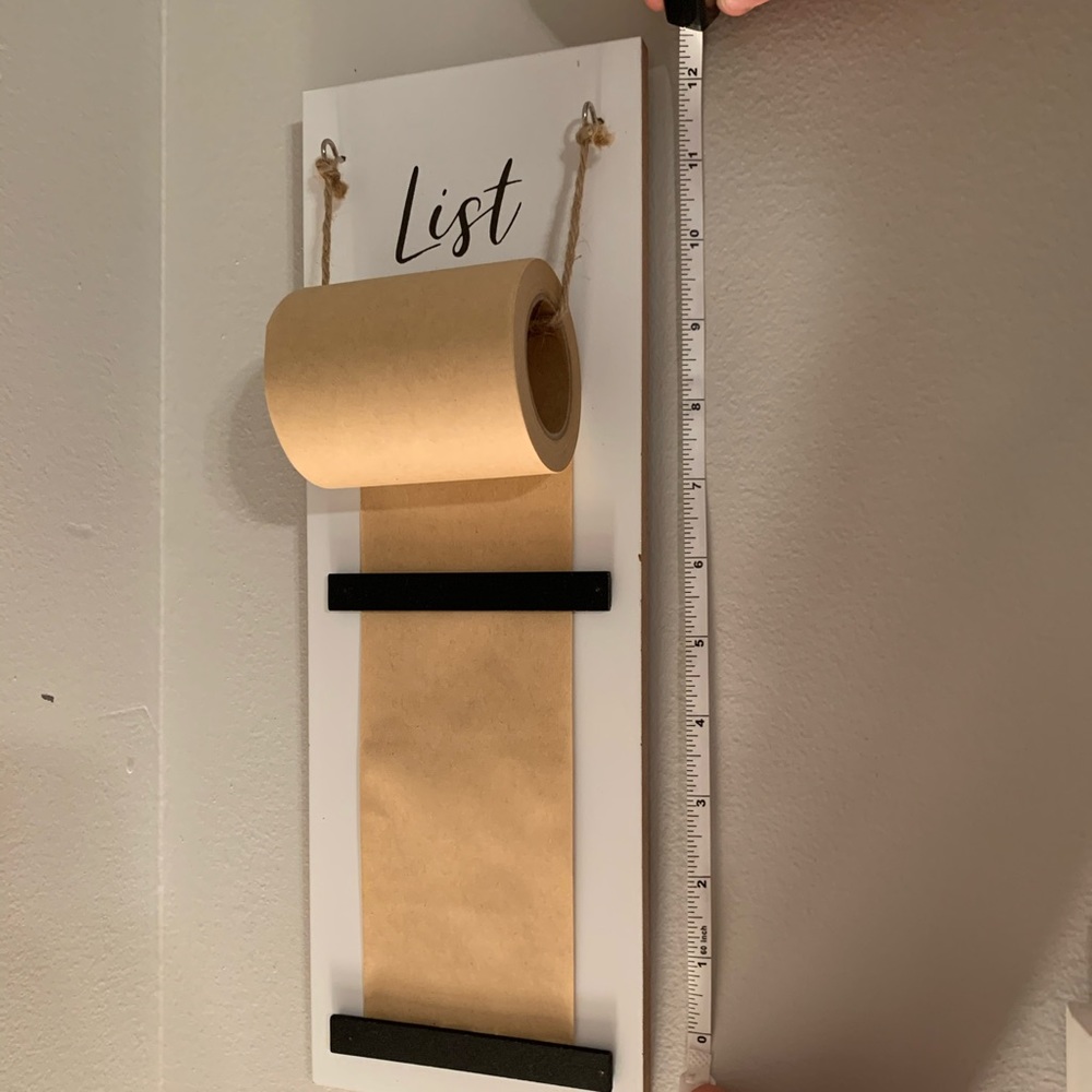 “List” Wall Decor
